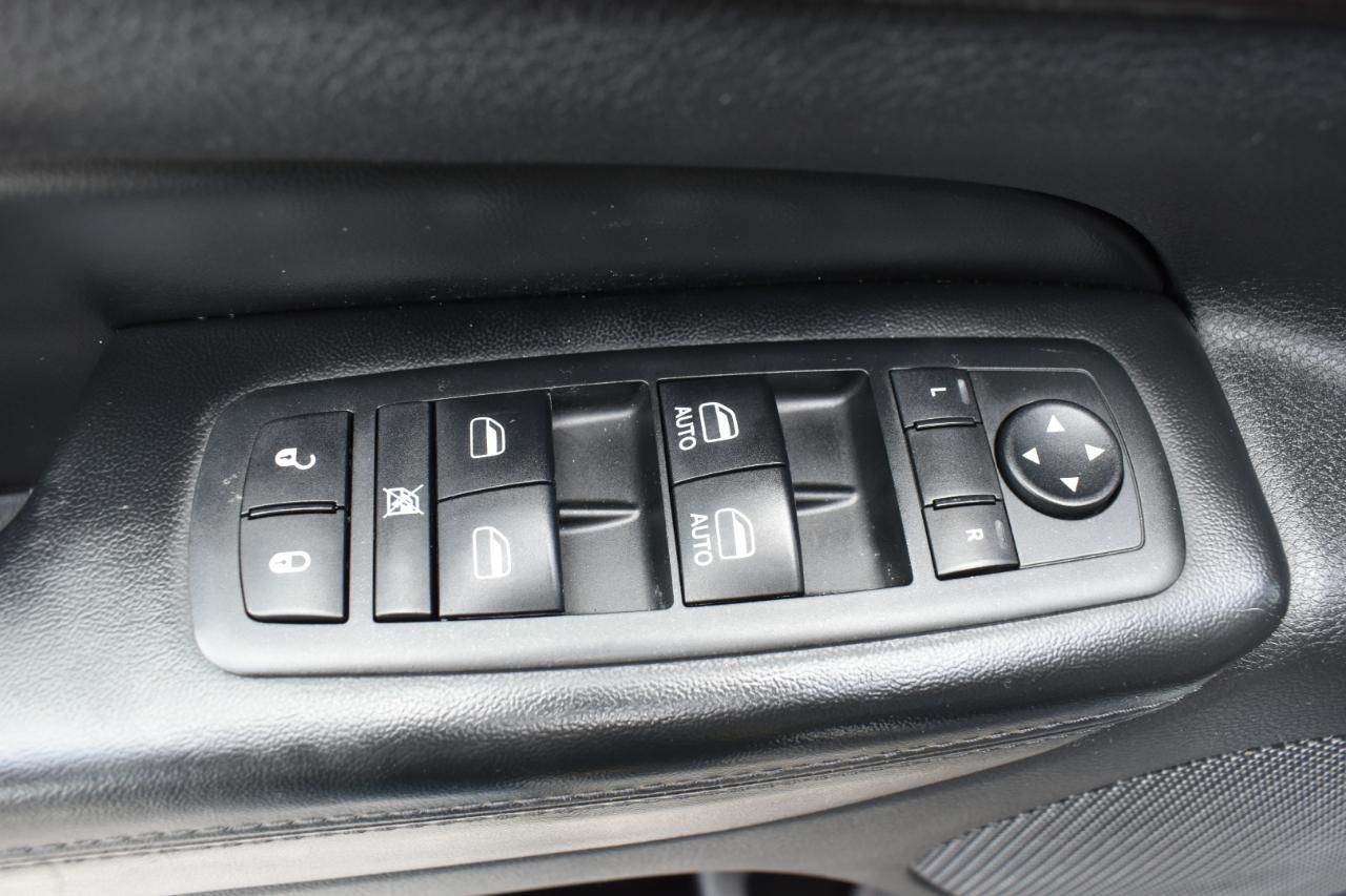 Jeep Grand Cherokee Laredo 2WD 2013