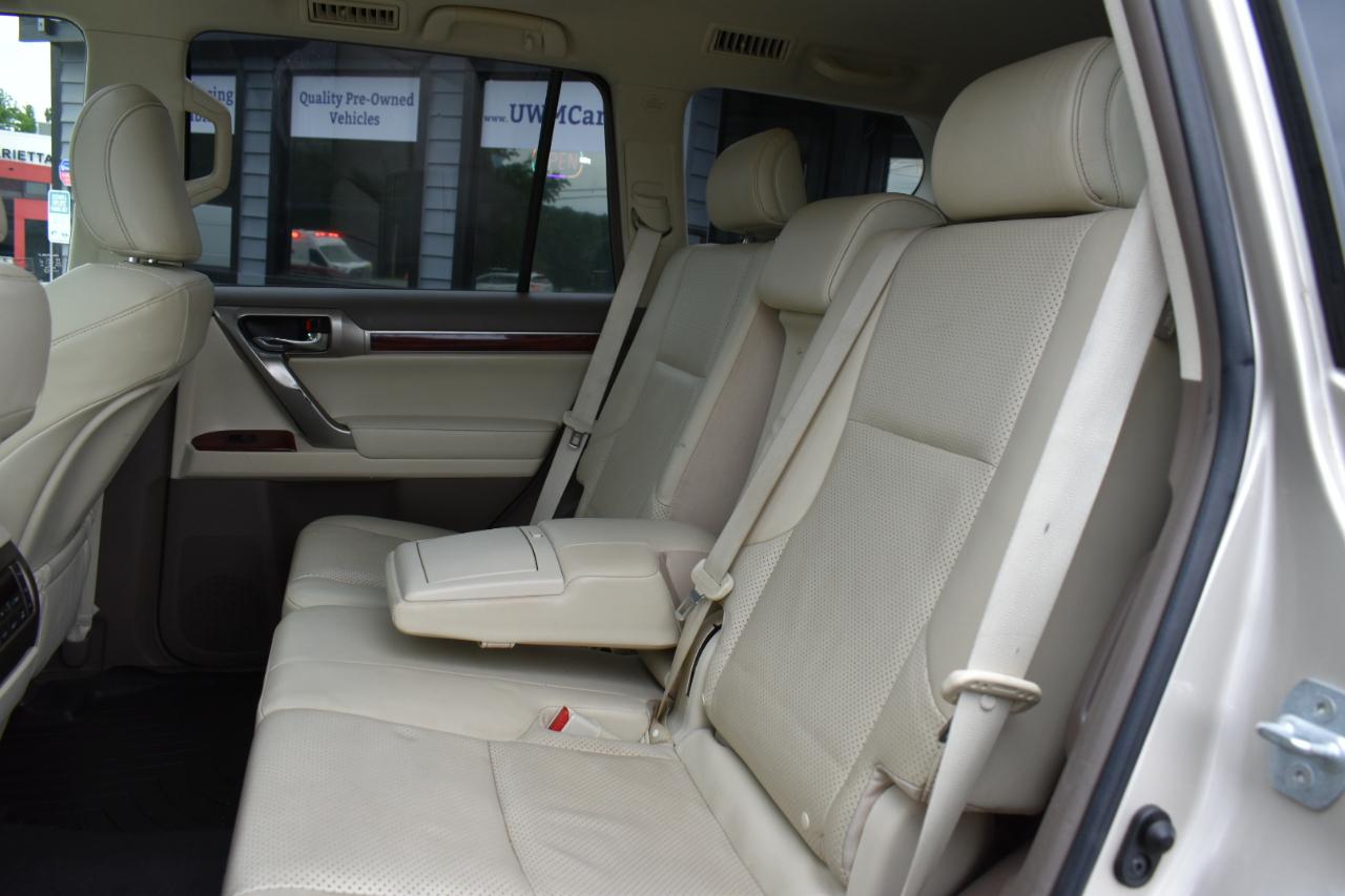 Lexus GX 460 Sport Utility 2013