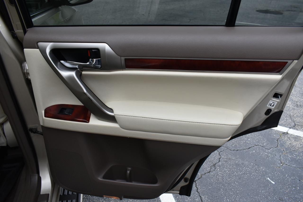 Lexus GX 460 Sport Utility 2013