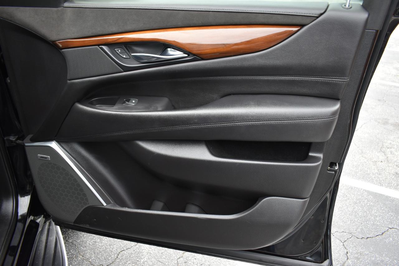 Cadillac Escalade Premium 2WD 2019