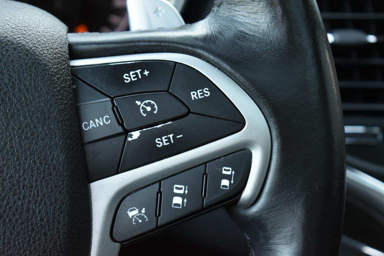 Jeep Grand Cherokee Overland 4WD 2016