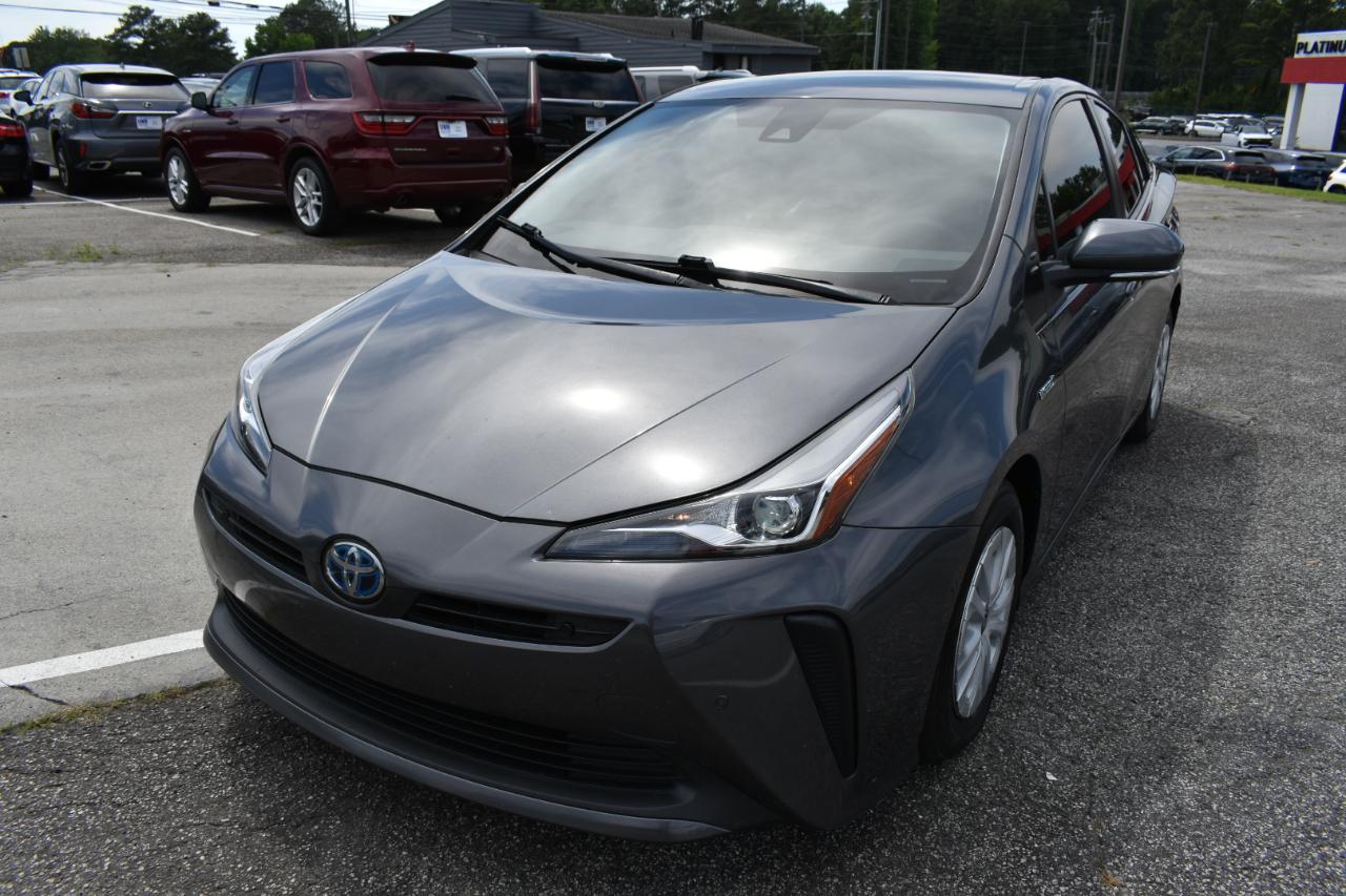 Toyota Prius LE 2022