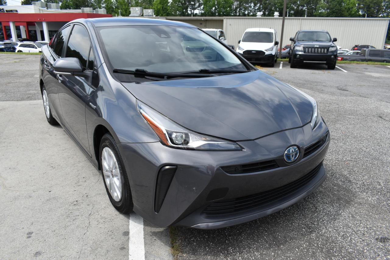 Toyota Prius LE 2022