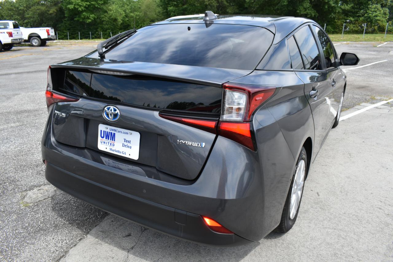 Toyota Prius LE 2022