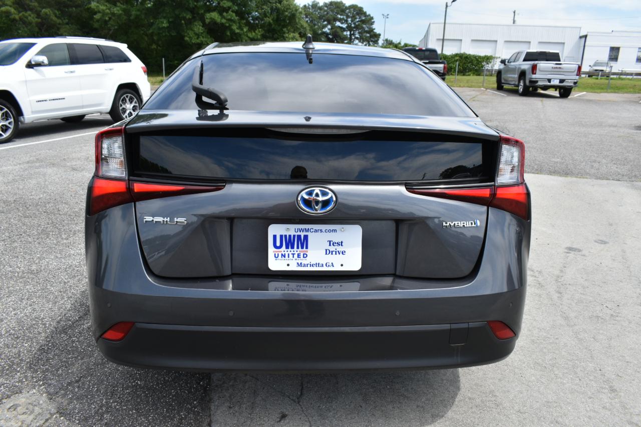 Toyota Prius LE 2022