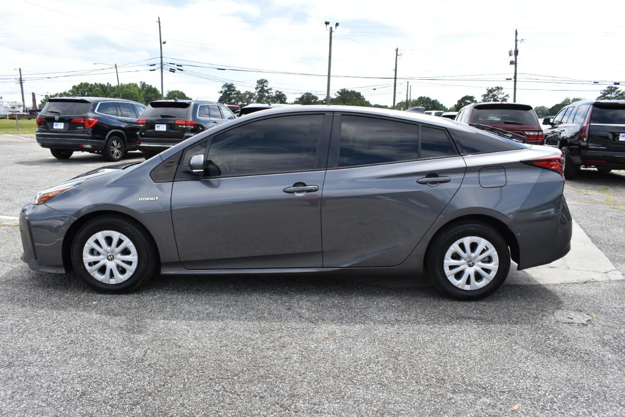 Toyota Prius LE 2022