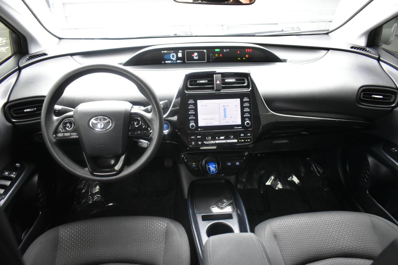 Toyota Prius LE 2022