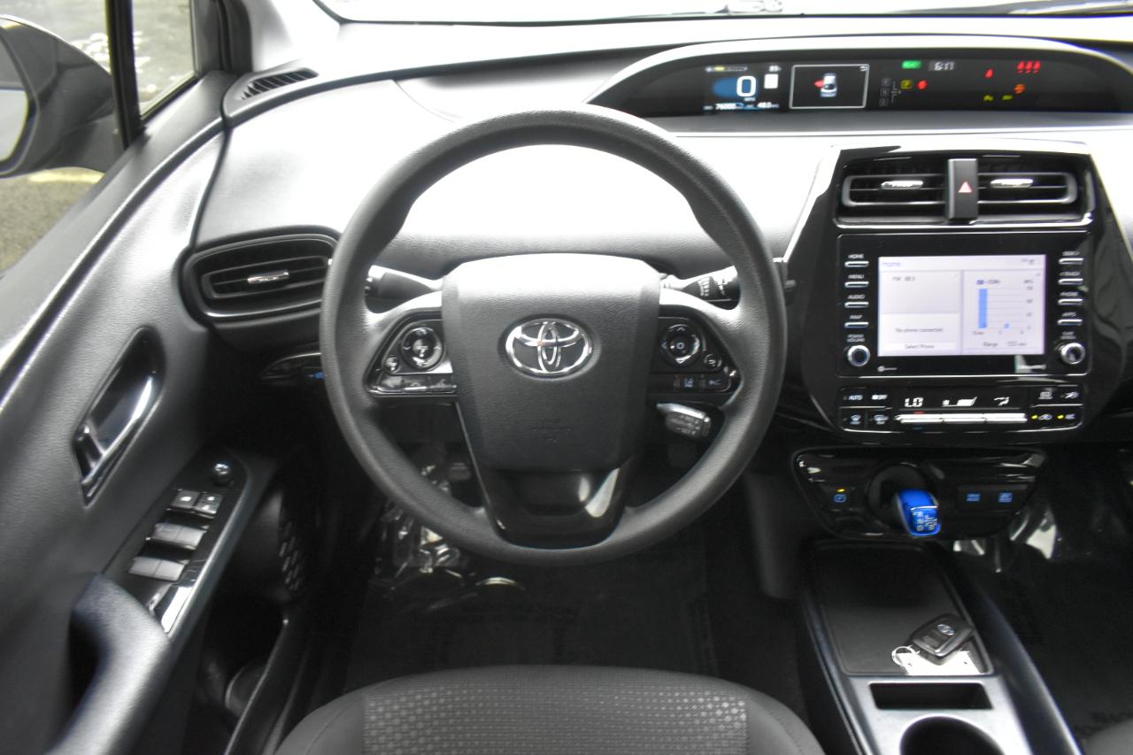 Toyota Prius LE 2022