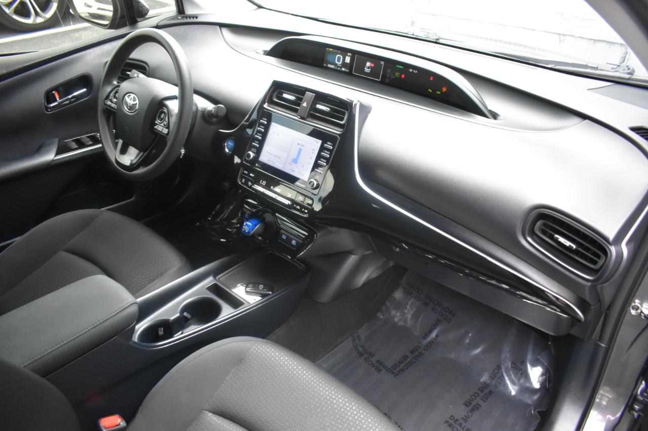 Toyota Prius LE 2022
