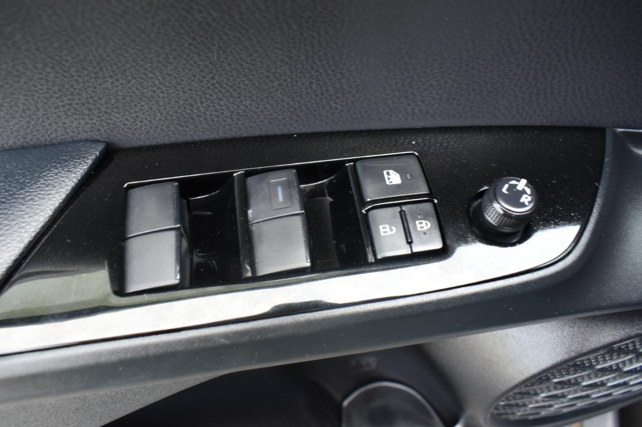 Toyota Prius LE 2022