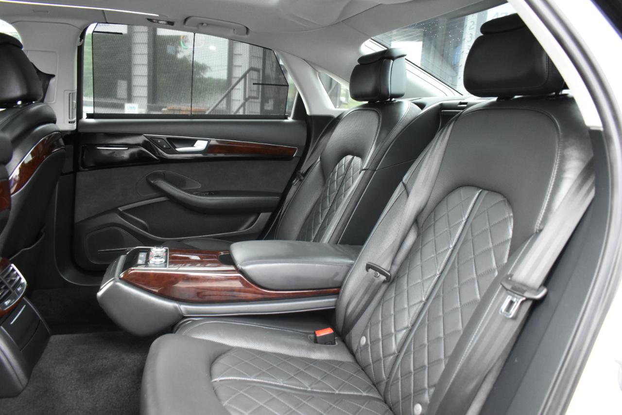 Audi A8 3.0 Sedan L quattro Tiptronic 2013