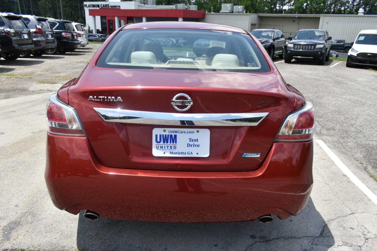 Nissan Altima 2.5 Sedan 2014
