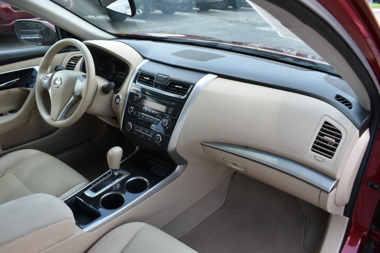 Nissan Altima 2.5 Sedan 2014