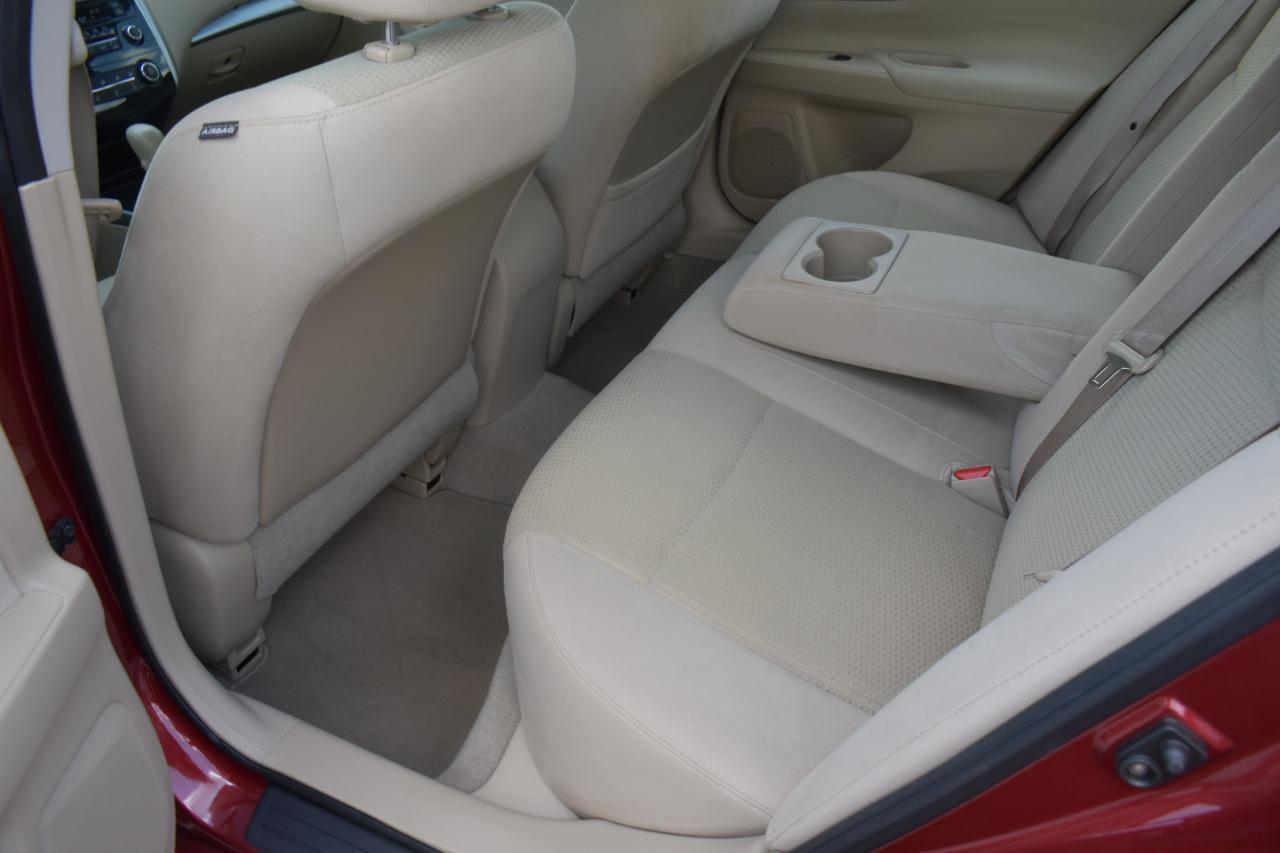 Nissan Altima 2.5 Sedan 2014