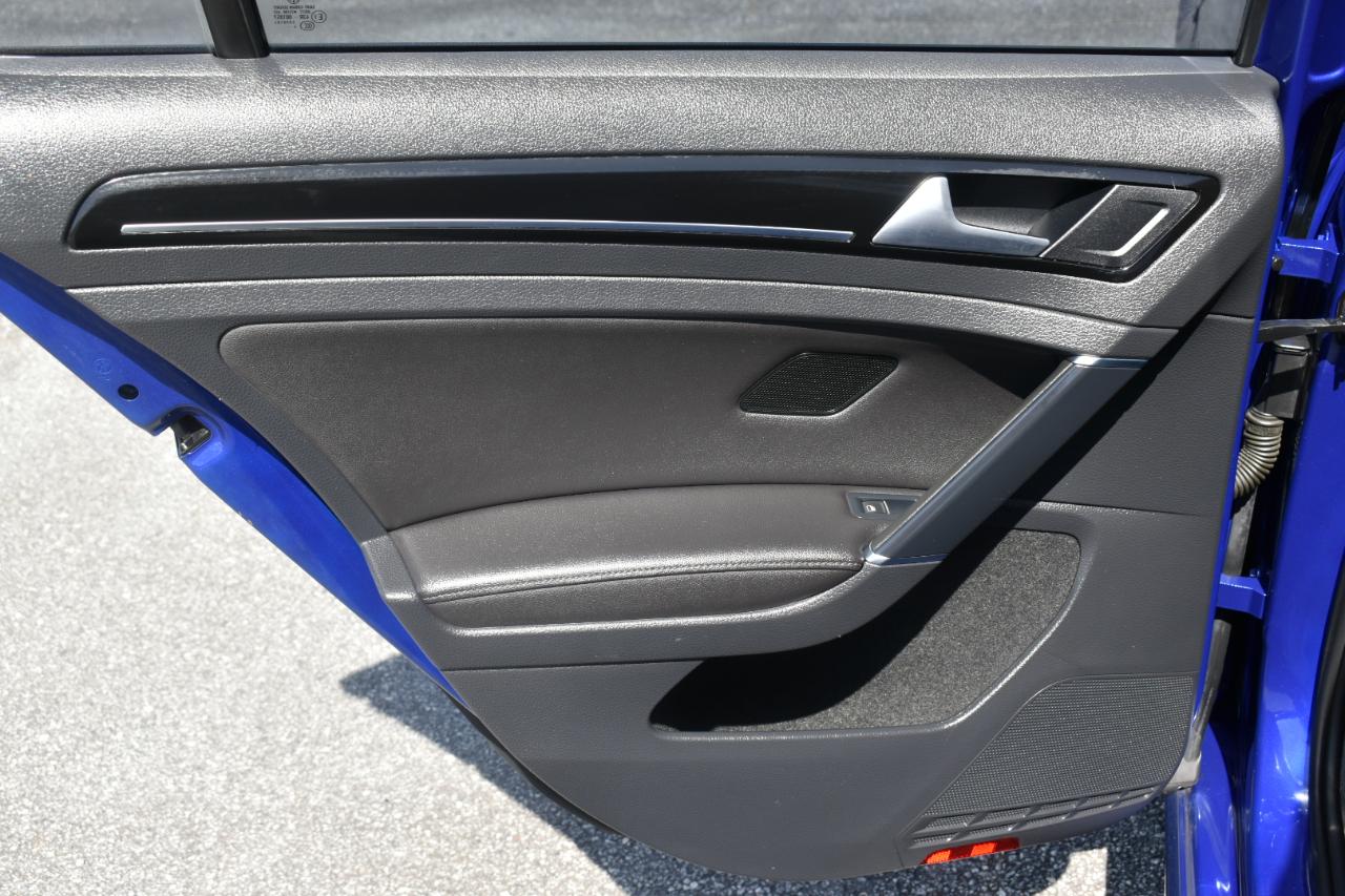 Volkswagen Golf R Base 2015