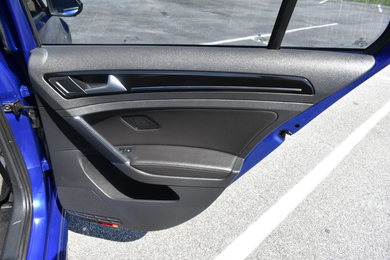 Volkswagen Golf R Base 2015