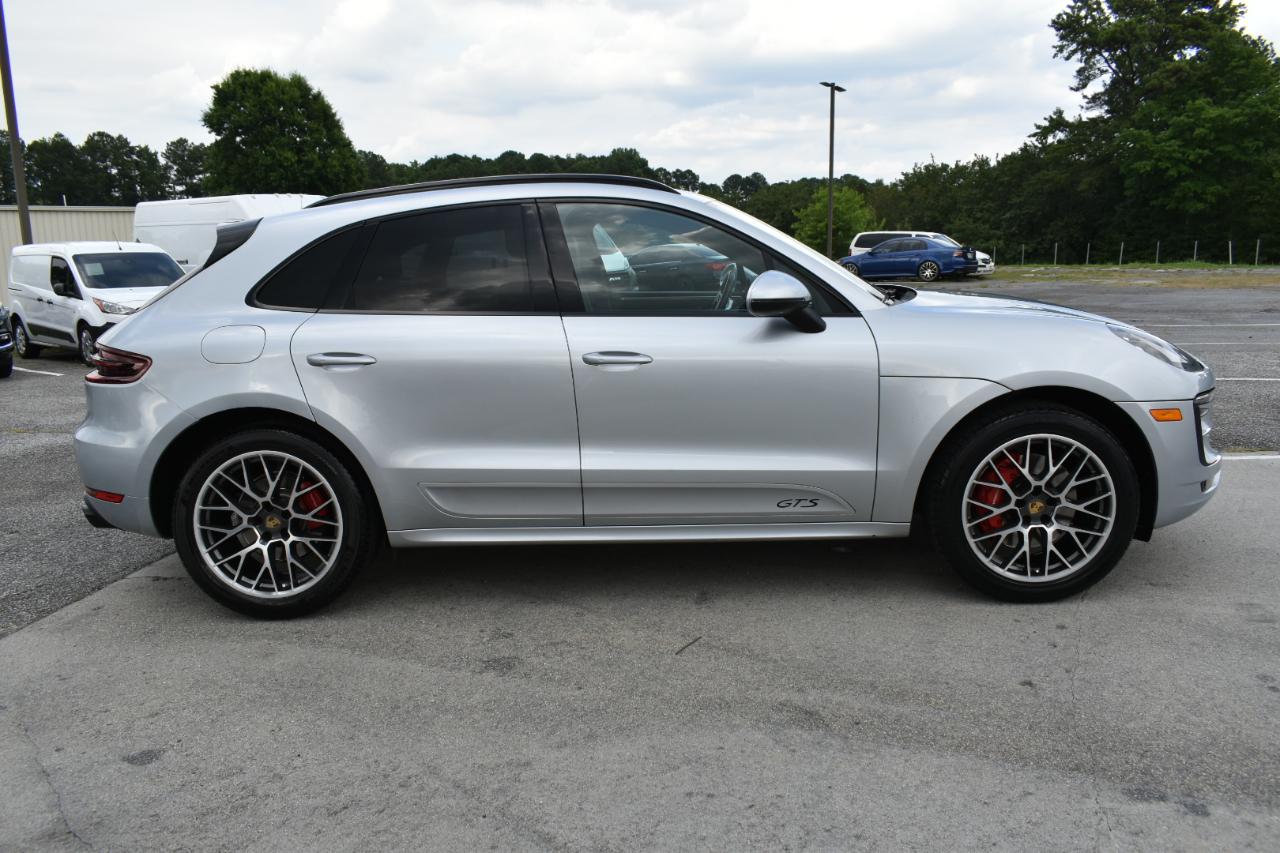 Porsche Macan GTS 2017