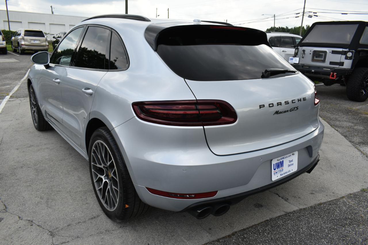 Porsche Macan GTS 2017