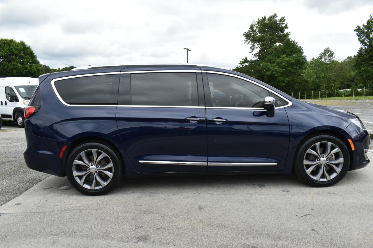 Chrysler Pacifica Limited 2019