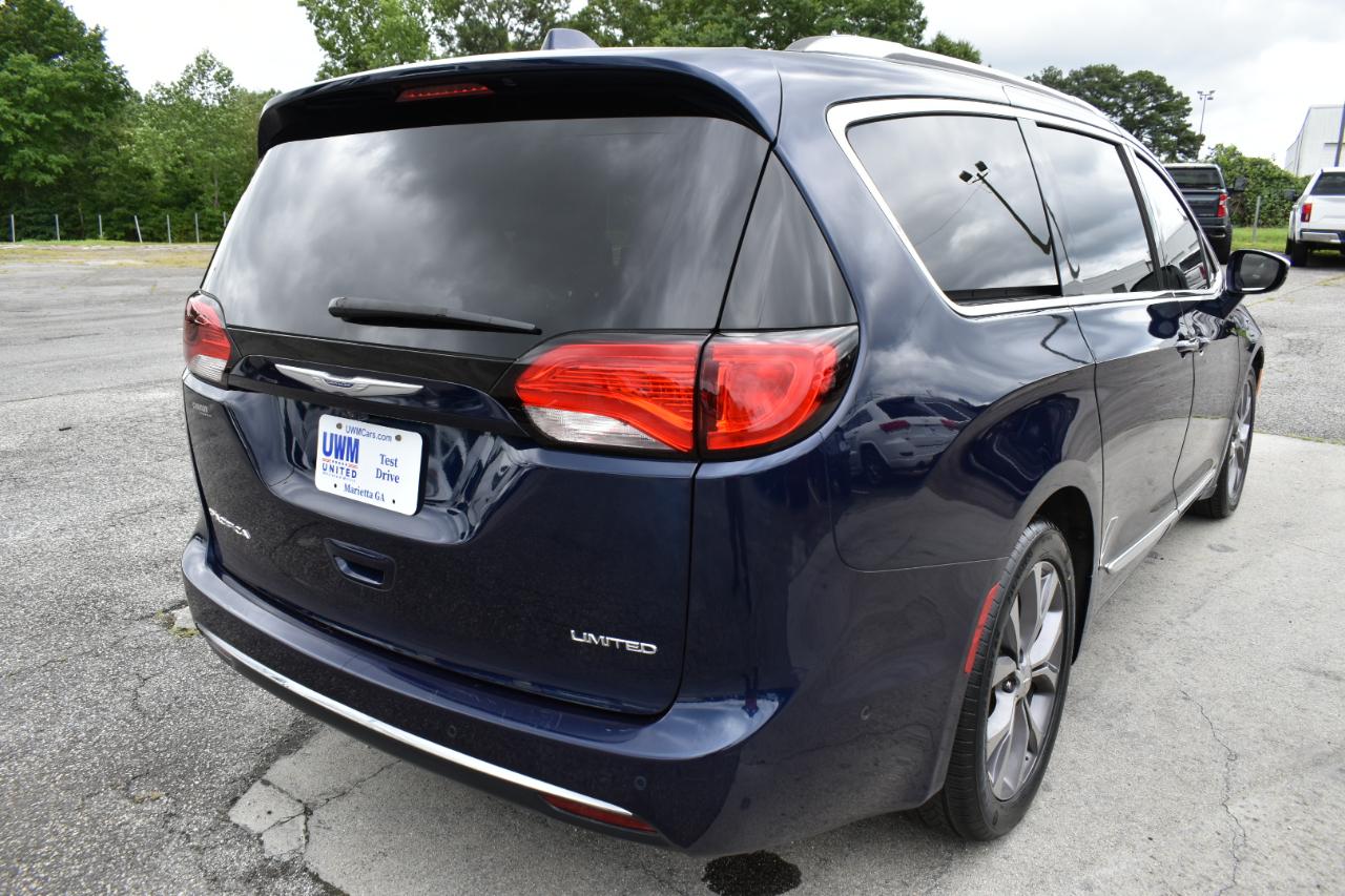 Chrysler Pacifica Limited 2019