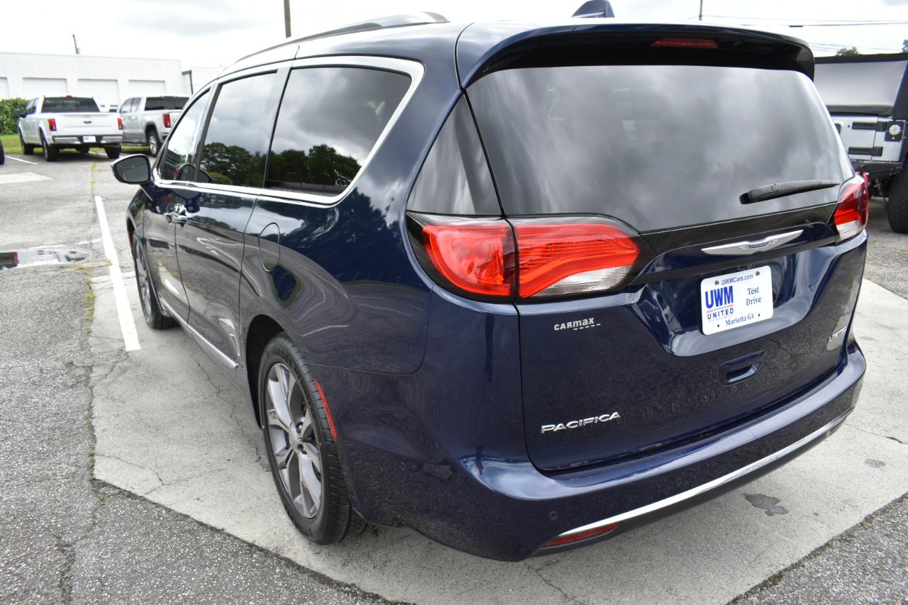 Chrysler Pacifica Limited 2019