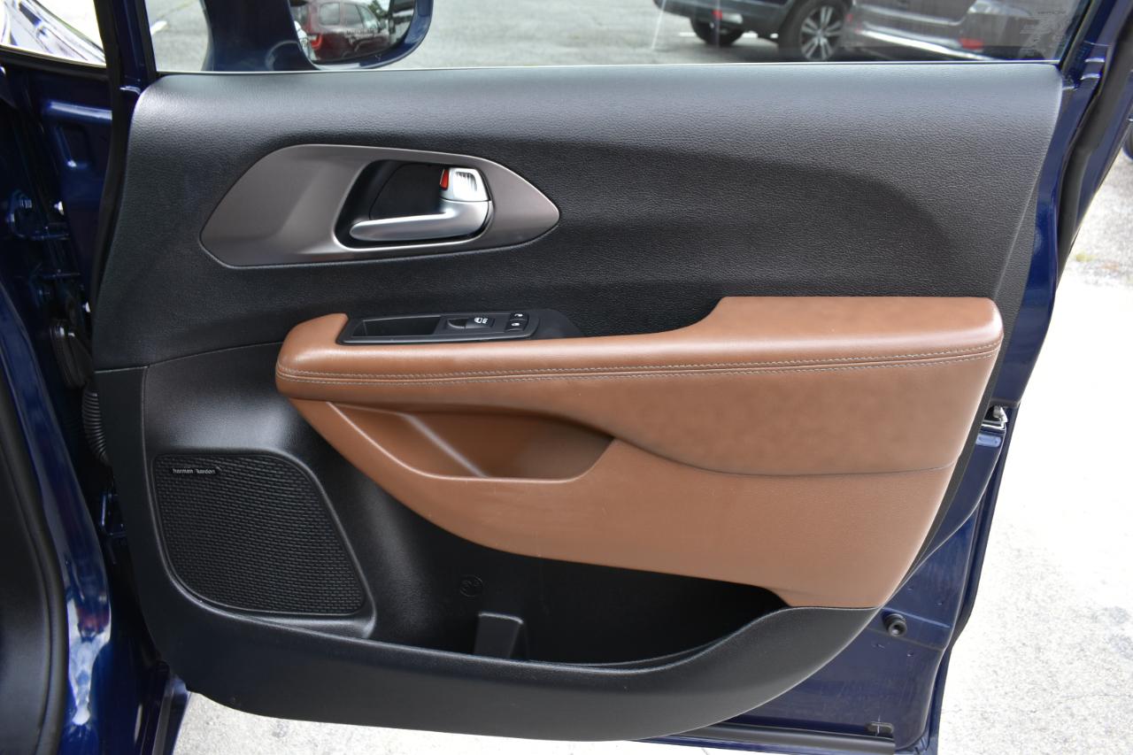 Chrysler Pacifica Limited 2019