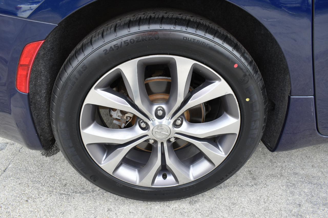 Chrysler Pacifica Limited 2019