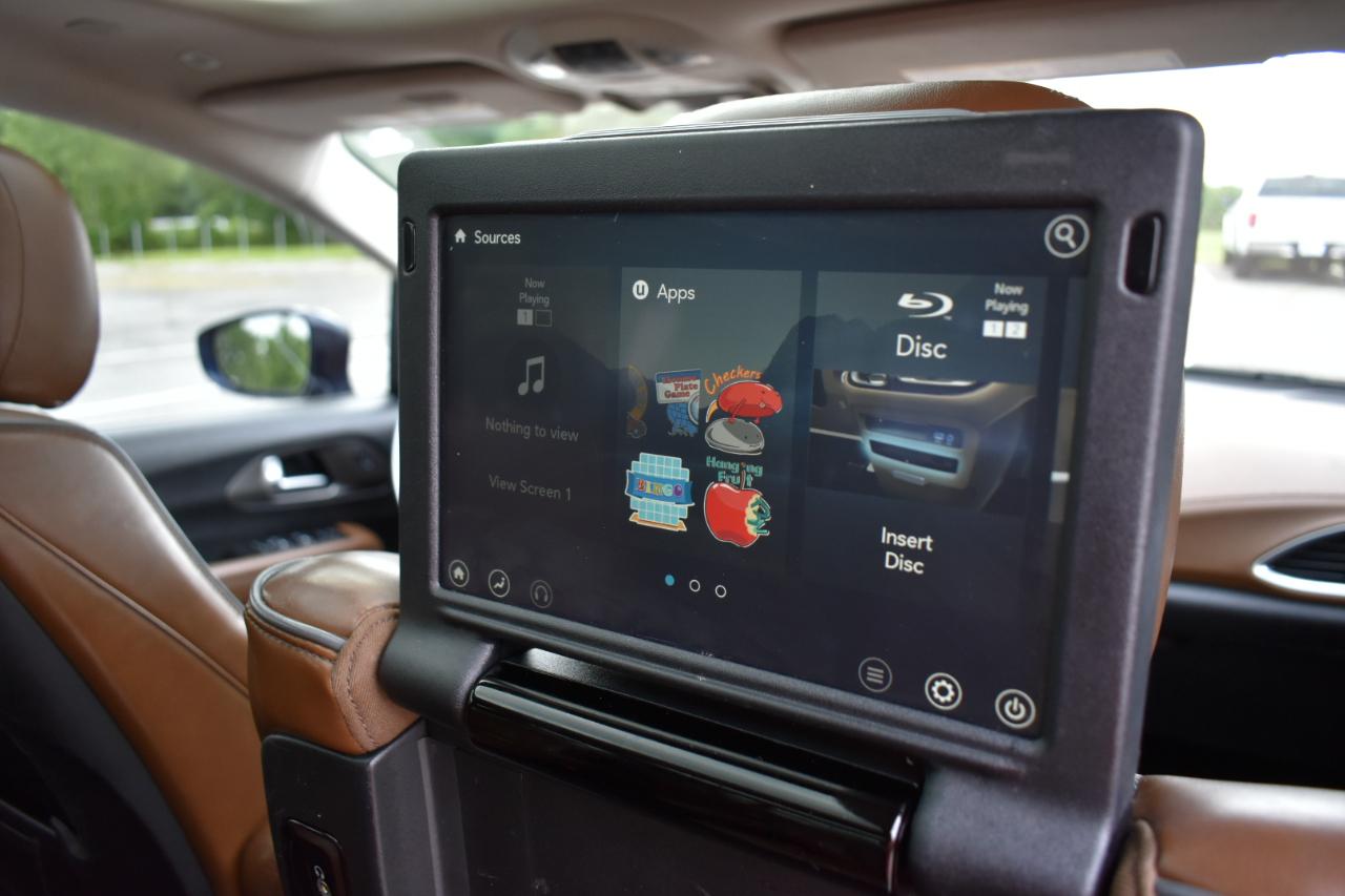 Chrysler Pacifica Limited 2019