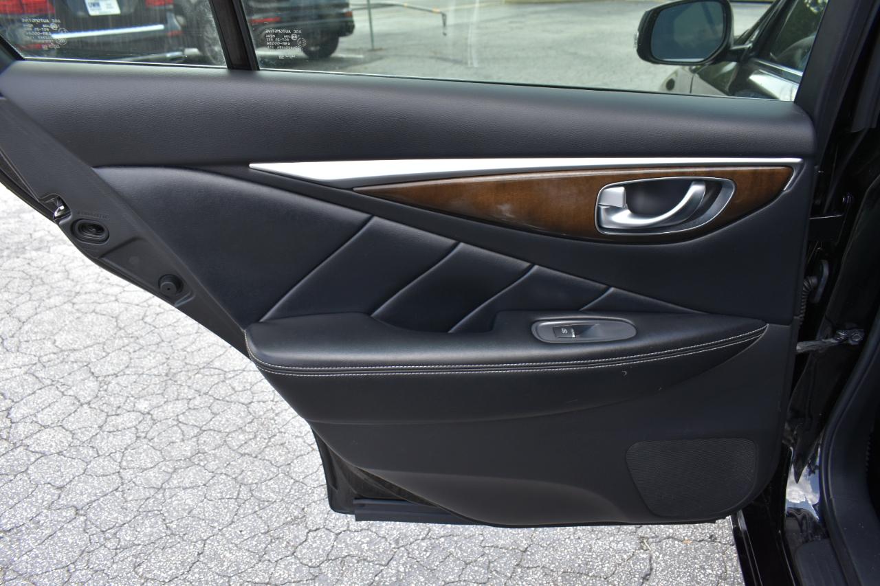 Infiniti Q50 3.0t LUXE 2019