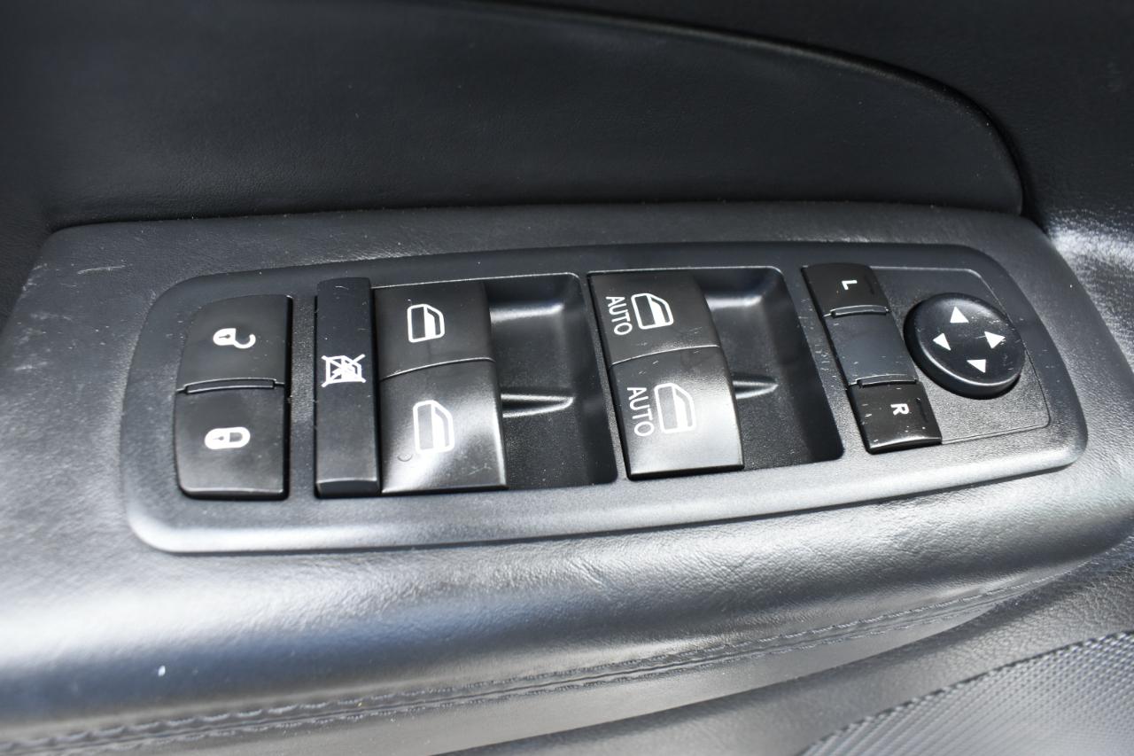 Jeep Grand Cherokee Overland 4WD 2012