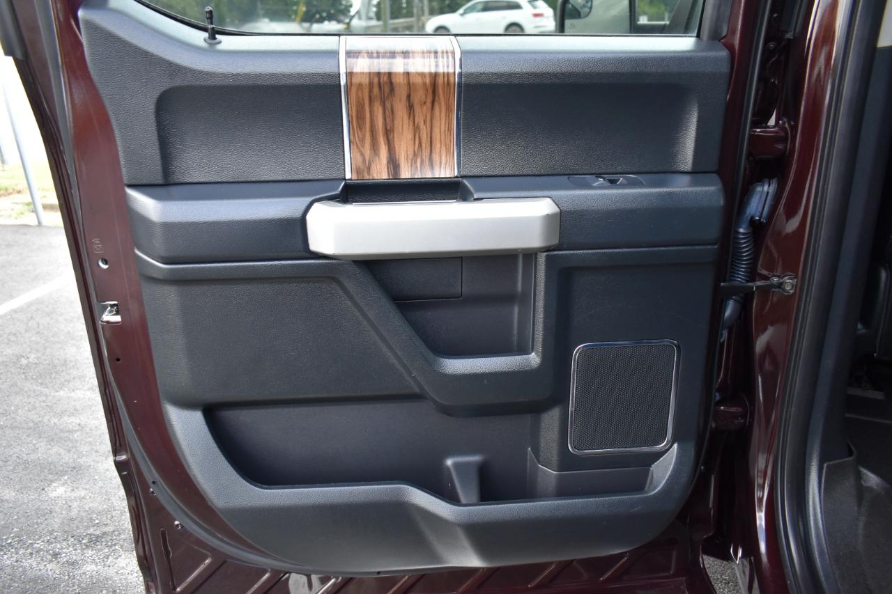 Ford F-150 2WD SuperCrew 145" Platinum 2019