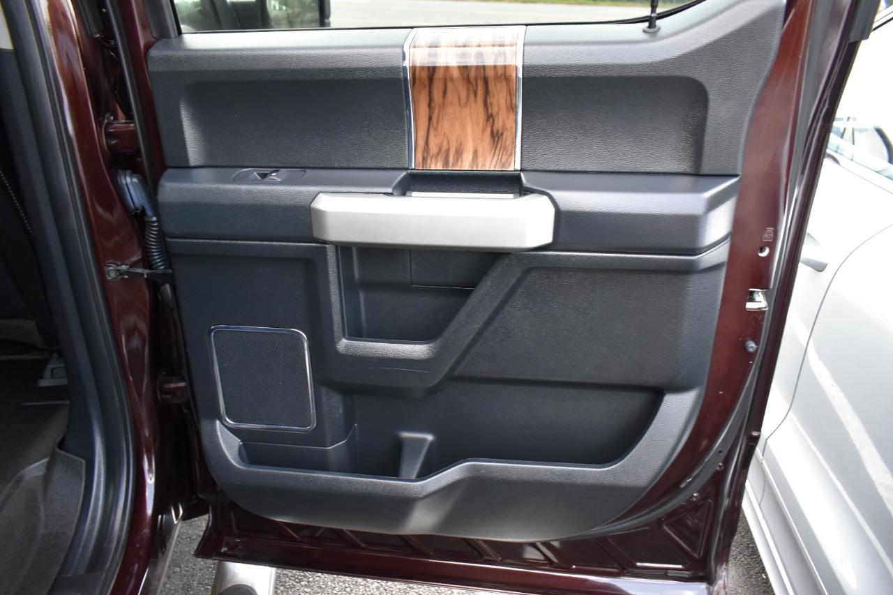 Ford F-150 2WD SuperCrew 145" Platinum 2019