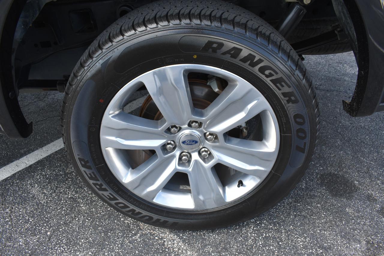 Ford F-150 2WD SuperCrew 145" Platinum 2019