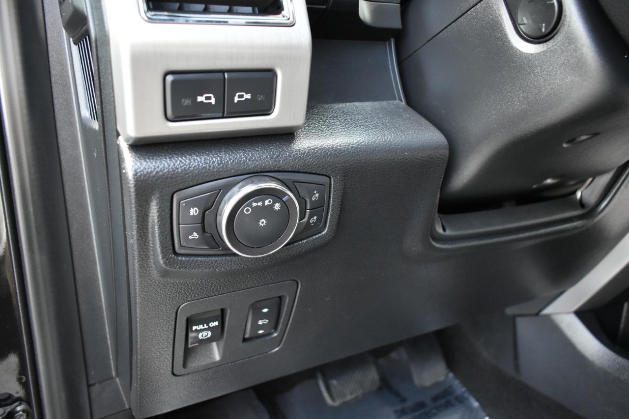 Ford F-150 2WD SuperCrew 145" Platinum 2019