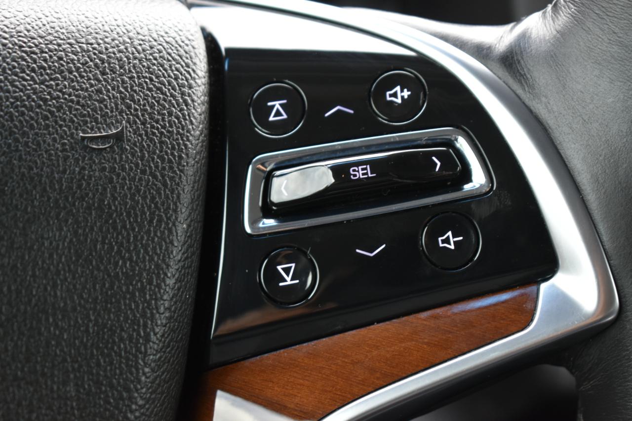 Cadillac Escalade Luxury 2WD 2017