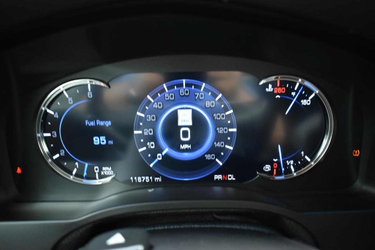 Cadillac Escalade Luxury 2WD 2017