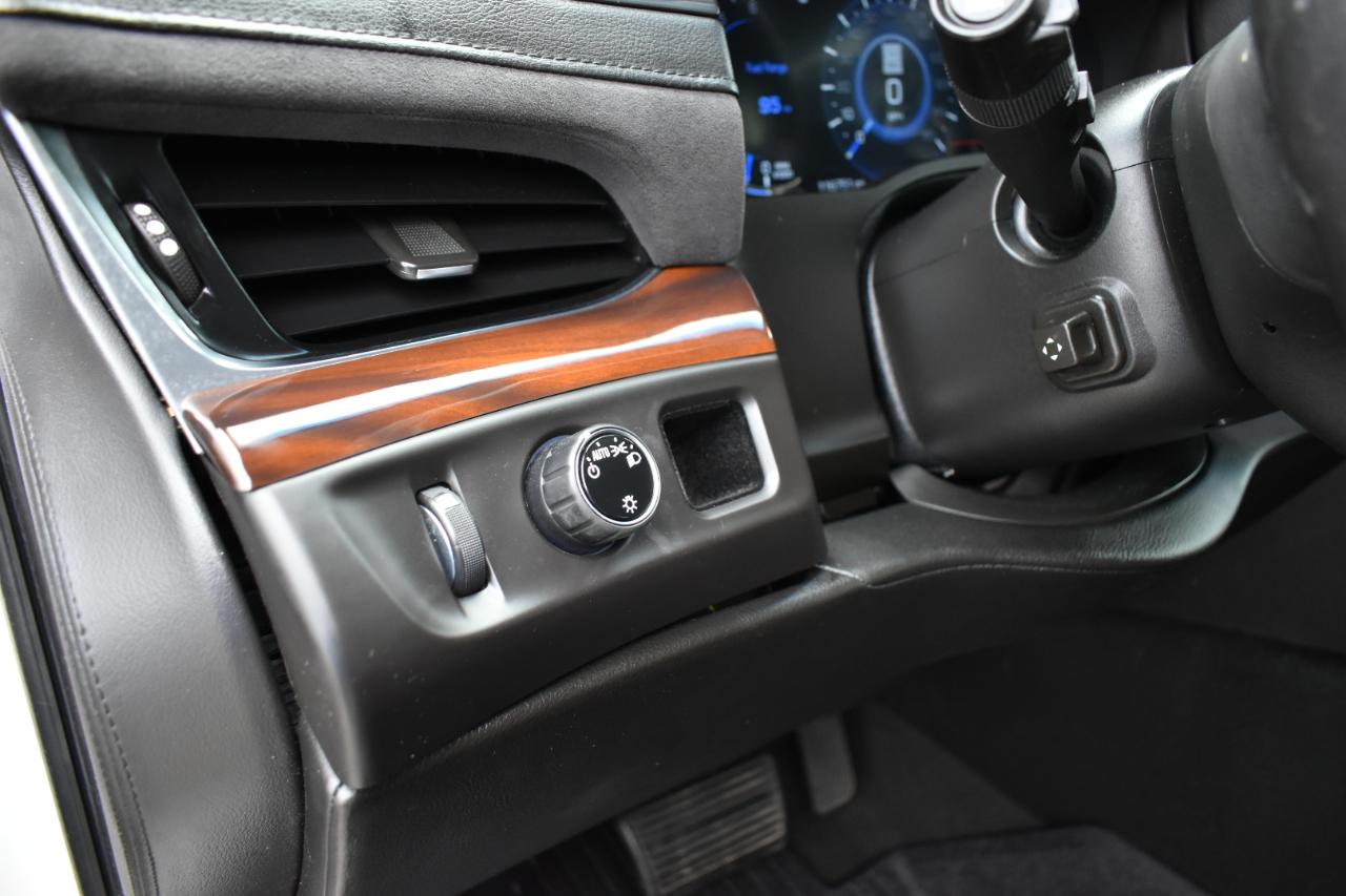 Cadillac Escalade Luxury 2WD 2017