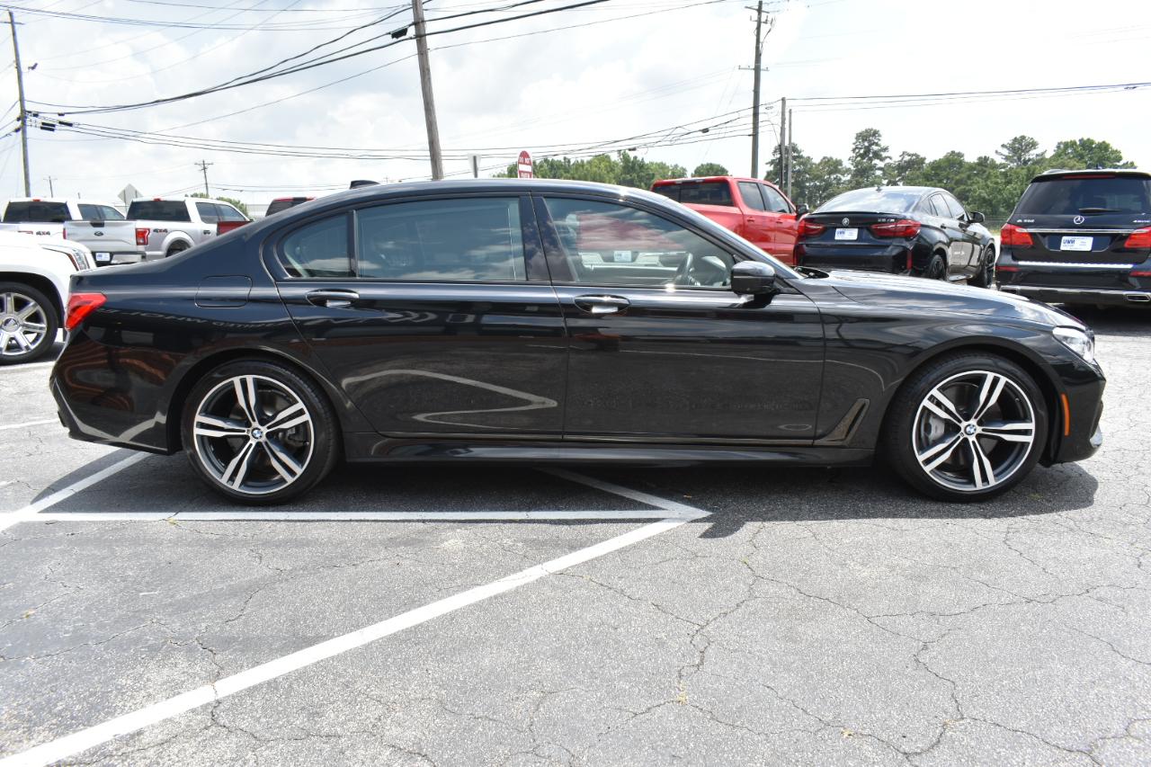 BMW 7-Series 750i 2019