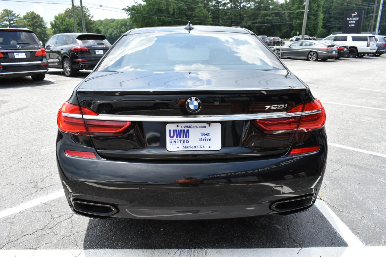 BMW 7-Series 750i 2019