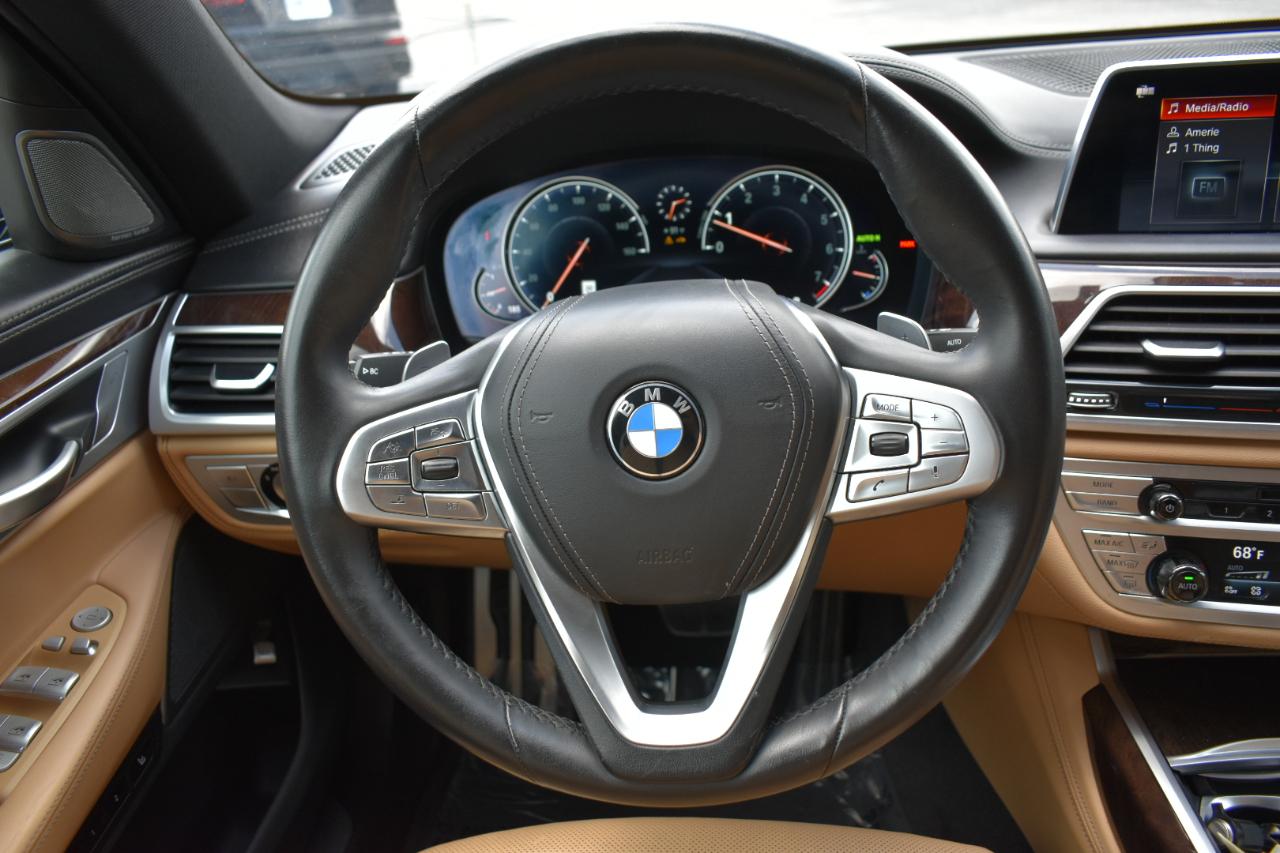 BMW 7-Series 750i 2019