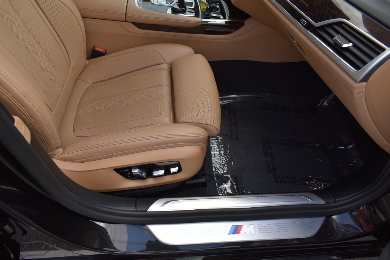 BMW 7-Series 750i 2019