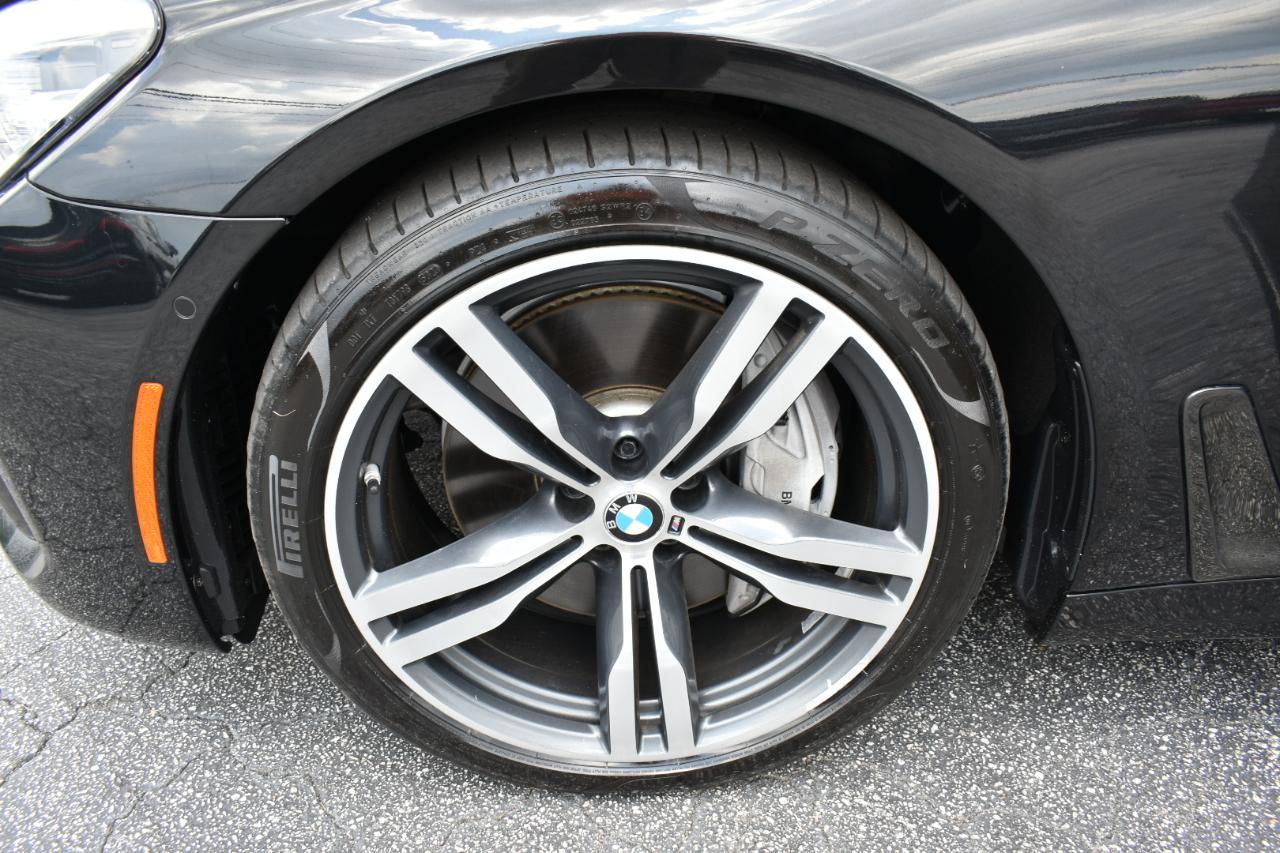 BMW 7-Series 750i 2019