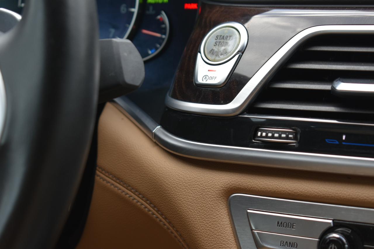 BMW 7-Series 750i 2019
