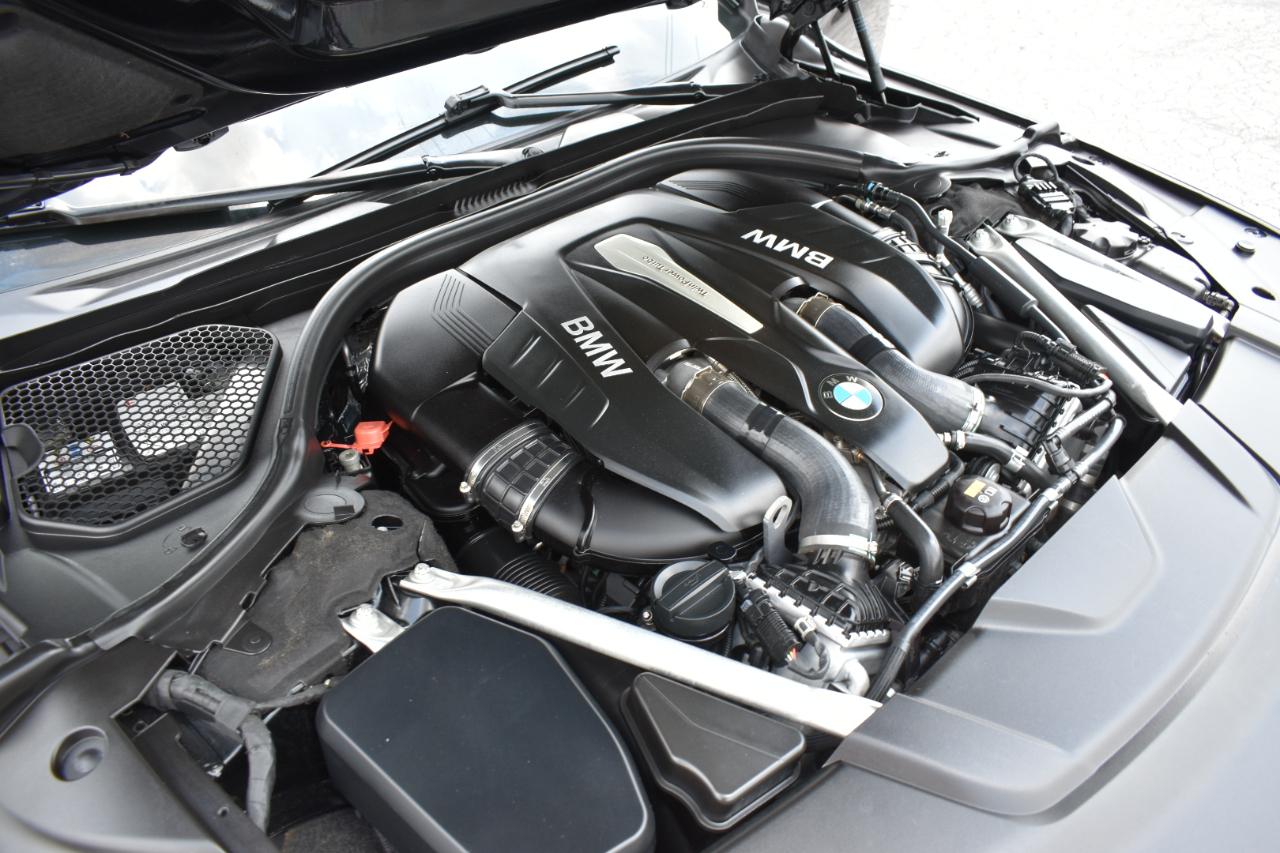 BMW 7-Series 750i 2019