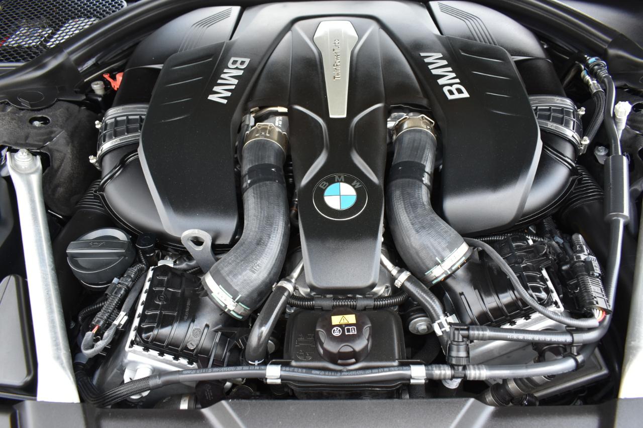 BMW 7-Series 750i 2019