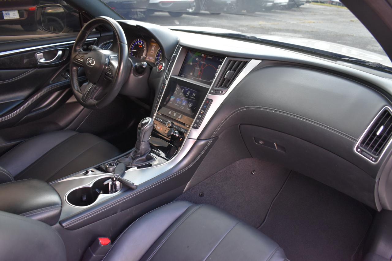 Infiniti Q60 3.0t LUXE RWD 2018