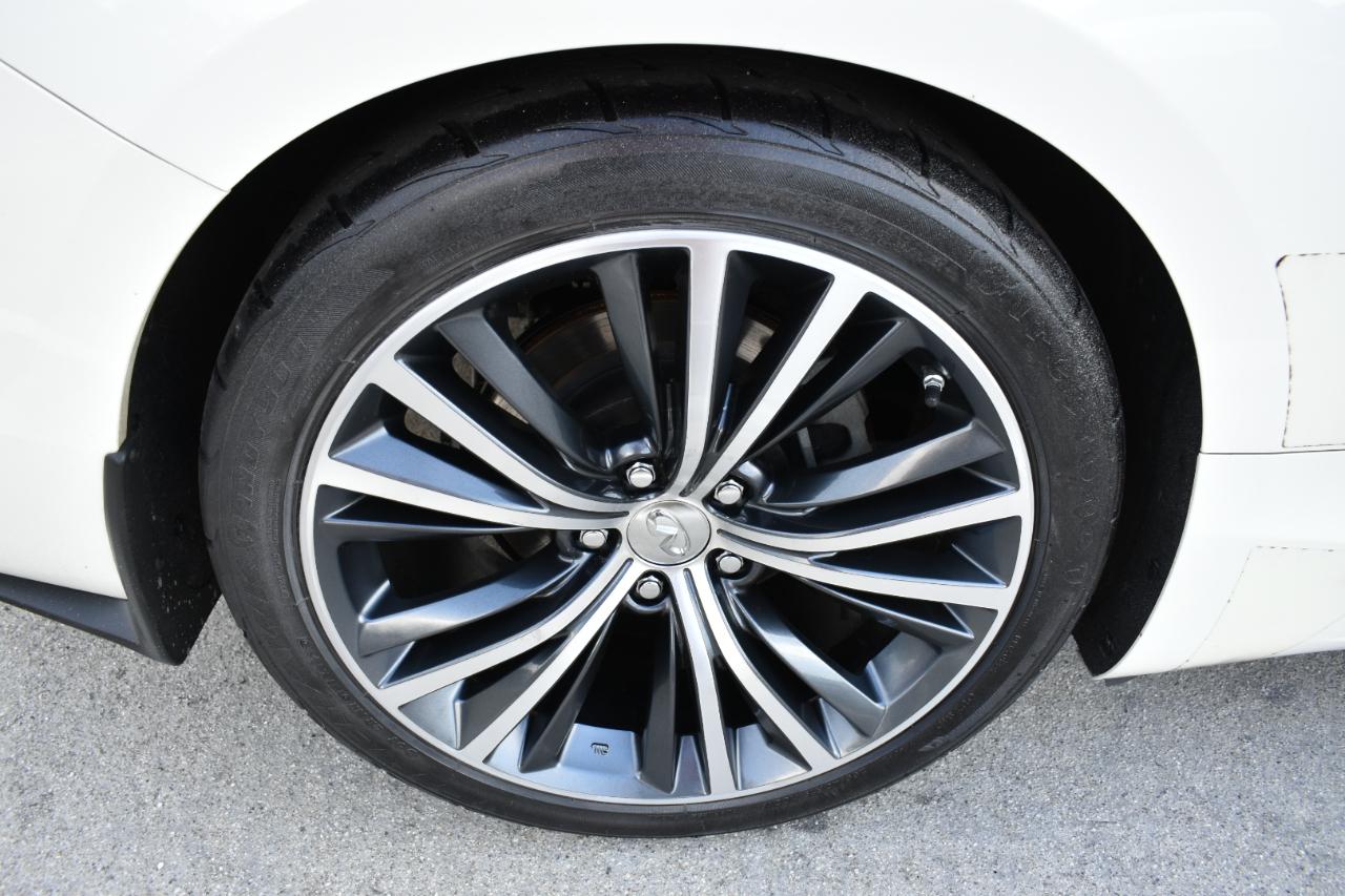 Infiniti Q60 3.0t LUXE RWD 2018