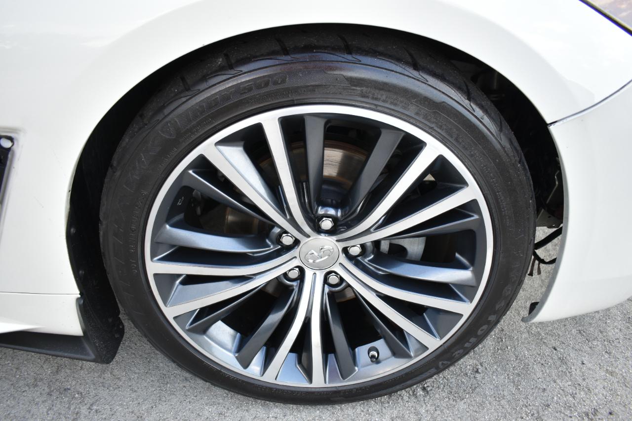 Infiniti Q60 3.0t LUXE RWD 2018