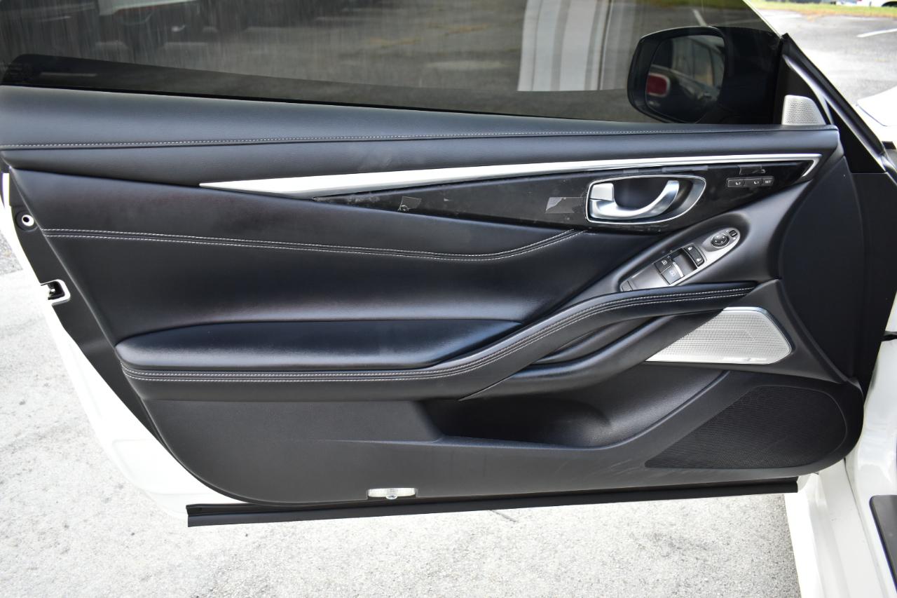 Infiniti Q60 3.0t LUXE RWD 2018