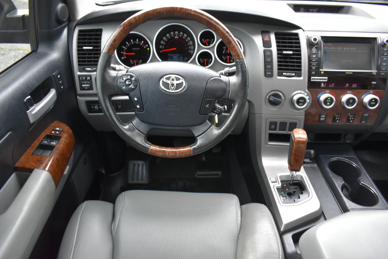 Toyota Tundra Platinum CrewMax 5.7L FFV 4WD 2012